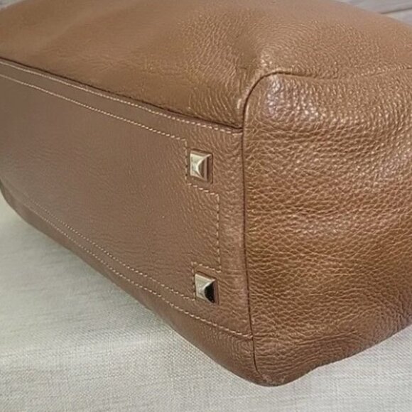 Henri Bendel Taupe Brown Pebbled Handbag Tote Purse Satchel - Picture 7 of 9